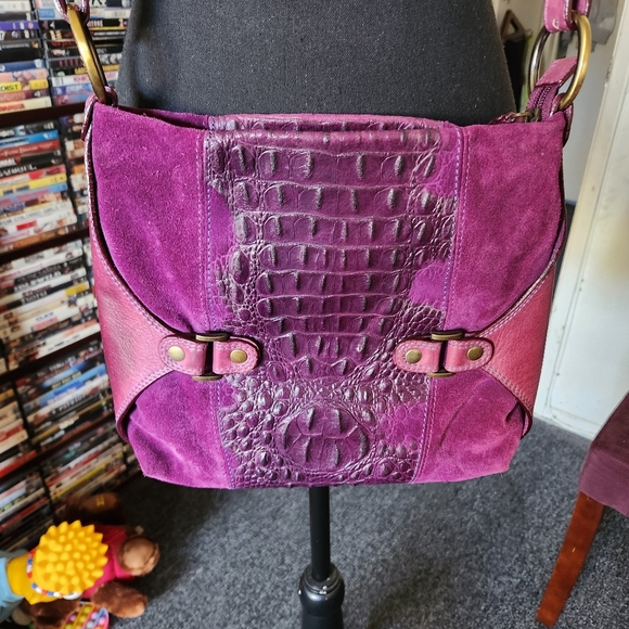 Suede & croc - Picture 1 of 8